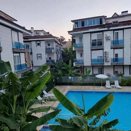 Appartamento Magnificent 2+1 Flat With Swimming Pool In Lara